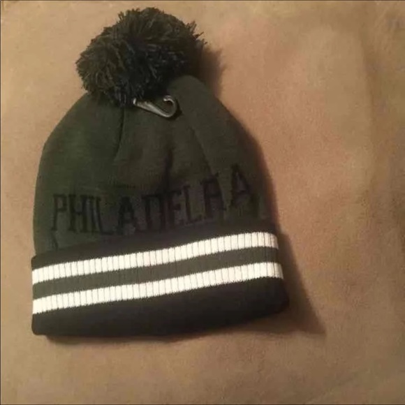 NWOT Philadelphia Beanie - Picture 4 of 5